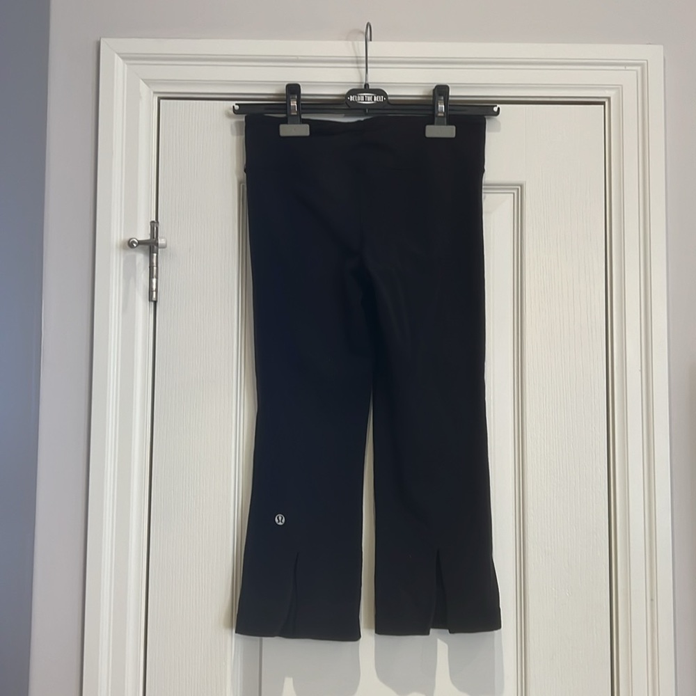 Lululemon sz 6 Capri cropped yoga pants - Picture 2 of 4
